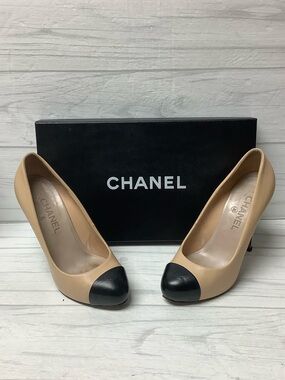 CHANEL two-tone pumps